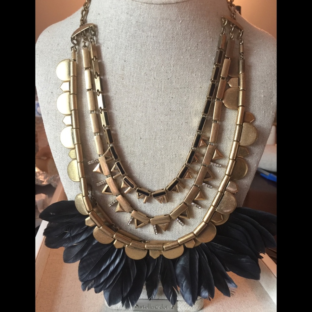 Stella and Dot Plume Necklace